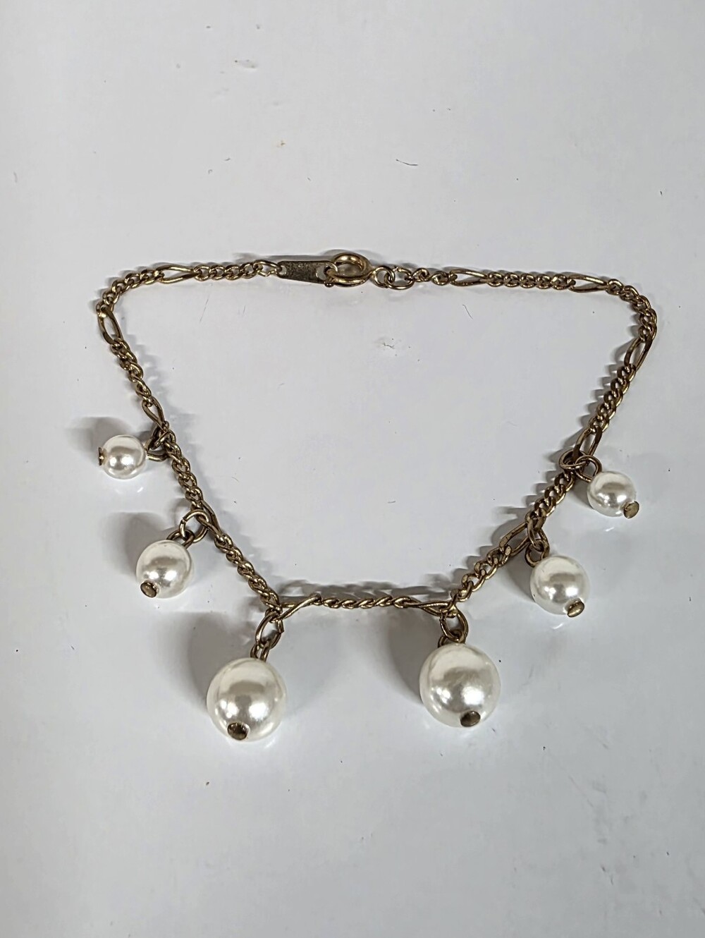 Vinrage Gold-Tone Faux Pearl Drop Charm Bracelet